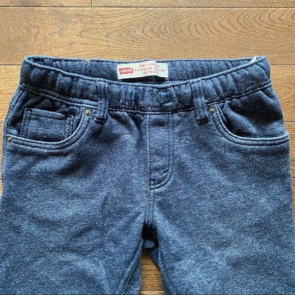 ✨50% OFF✨ Levi’s Joggers - Kids - Picture 4 of 12
